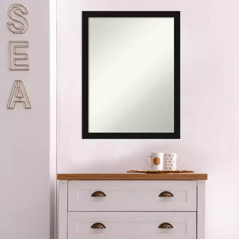 Miroir mural Avon noir étroit de 20 po x 26 po, sans biseau